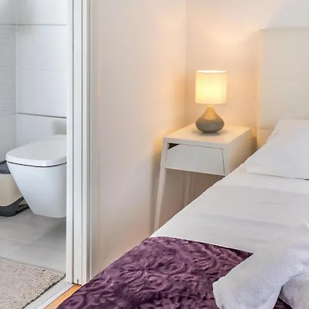 Rooms&apartments Zelux * سبليت