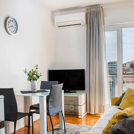 شقة Rooms&apartments Zelux *