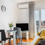 Διαμέρισμα Rooms&apartments Zelux *
