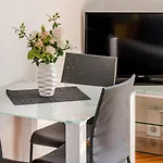 Rooms&apartments Zelux