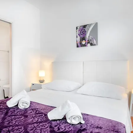 아파트 Rooms&apartments Zelux 스플리트