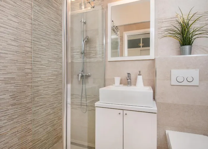 아파트 Rooms&apartments Zelux *