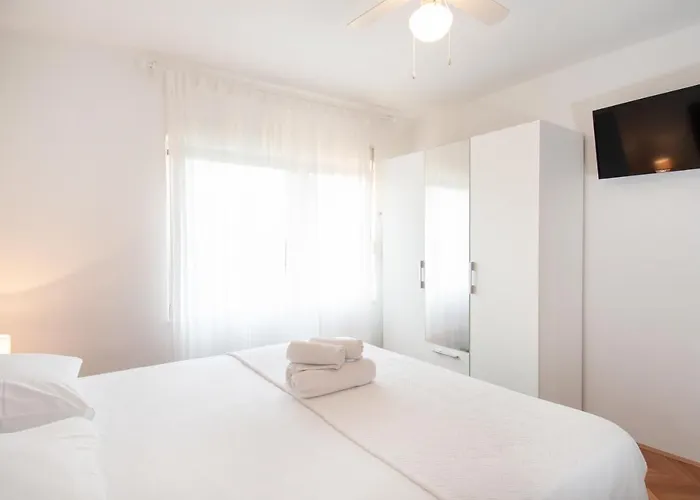 Rooms&apartments Zelux 스플리트