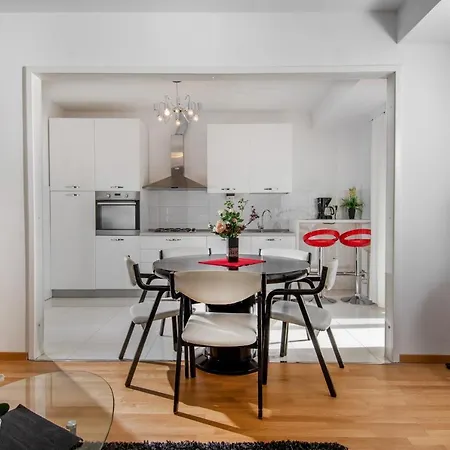 Rooms&apartments Zelux