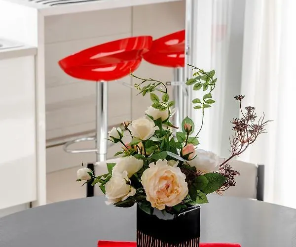 Rooms&apartments Zelux Apartment *