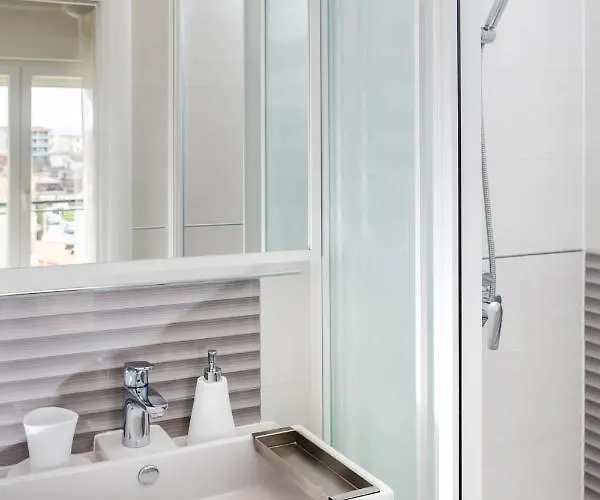 Rooms&apartments Zelux Apartment