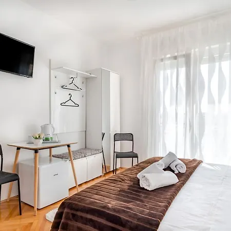 Apartament Rooms&apartments Zelux