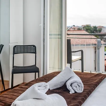 Rooms&apartments Zelux Apartament *