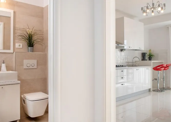 公寓 Rooms&apartments Zelux *